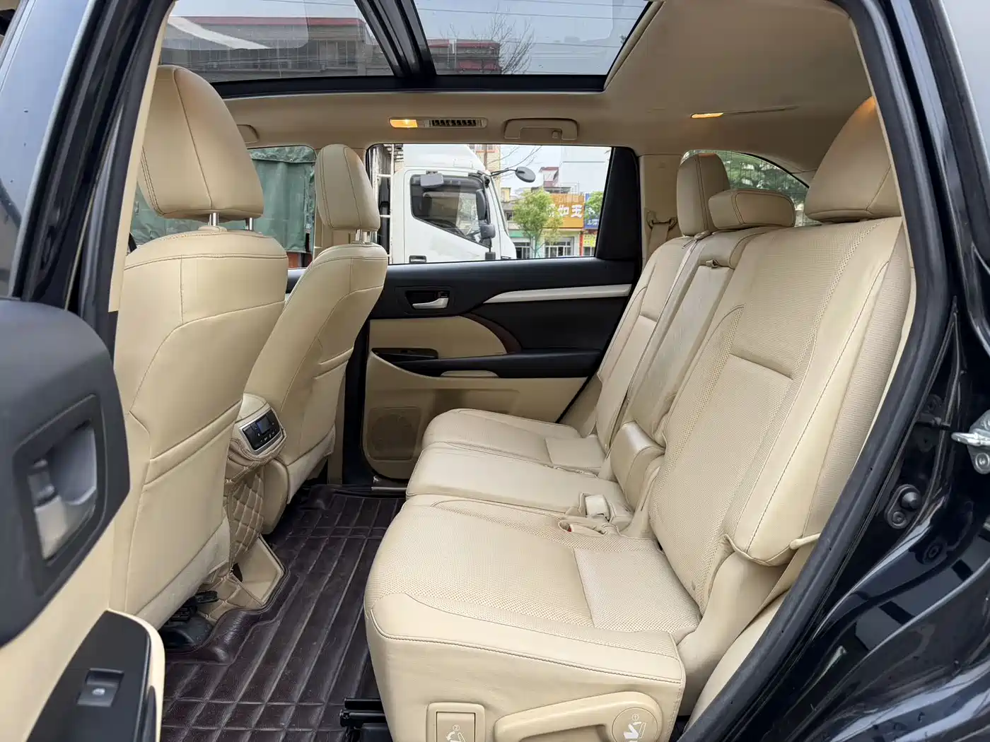 Toyota Highlander 2017 2.0T 2WD Premium 7-Seater фото 5