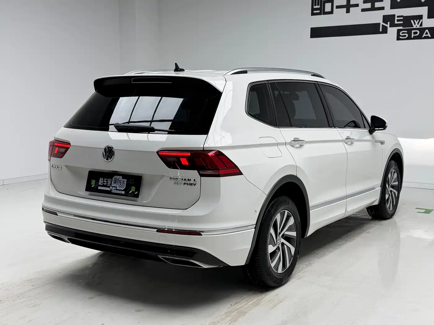 VOLKSWAGEN TIGUAN L NEW ENERGY