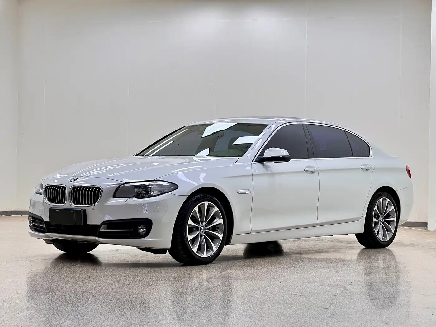 BMW 5 Series 2017 525Li Leading Edition