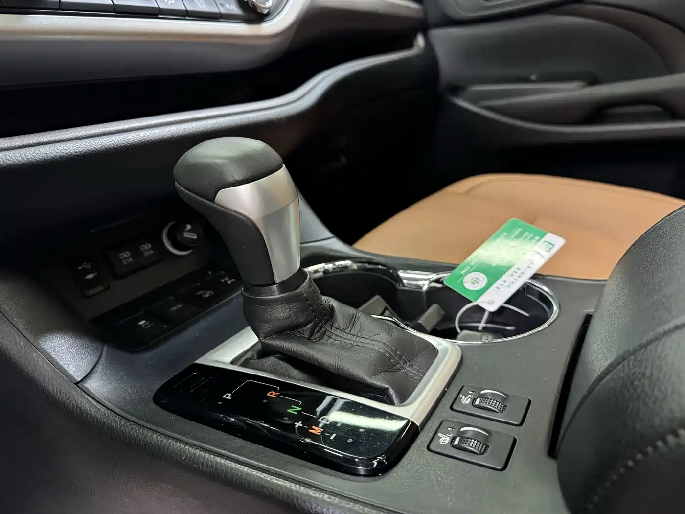 Toyota Highlander 2018 Model 2.0T 4WD Knight Edition 7-Seater China VI фото 13