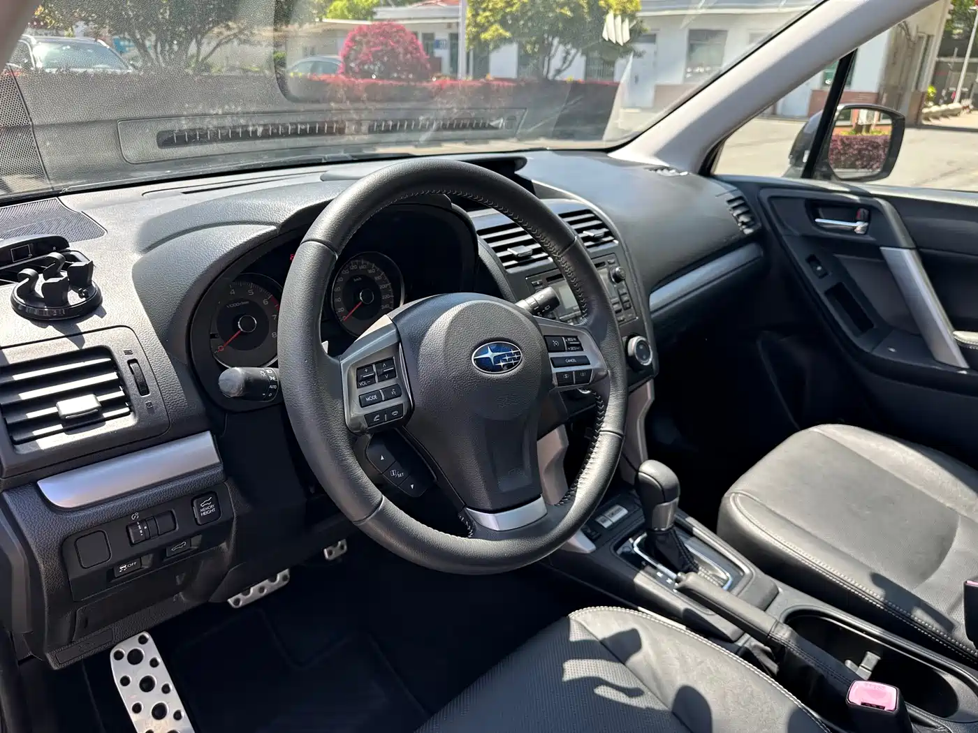 Subaru Forester 2013 2.5i Automatic Premium Edition фото 15