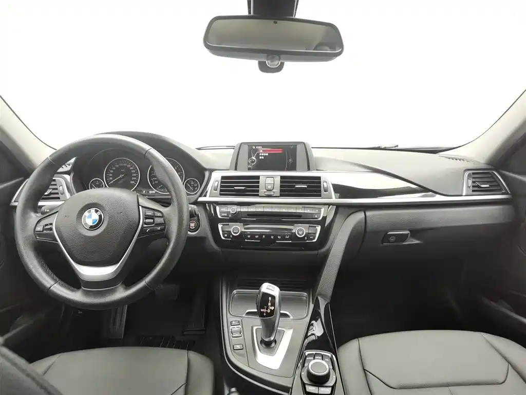 BMW 3 Series 2016 320Li Progressive фото 5