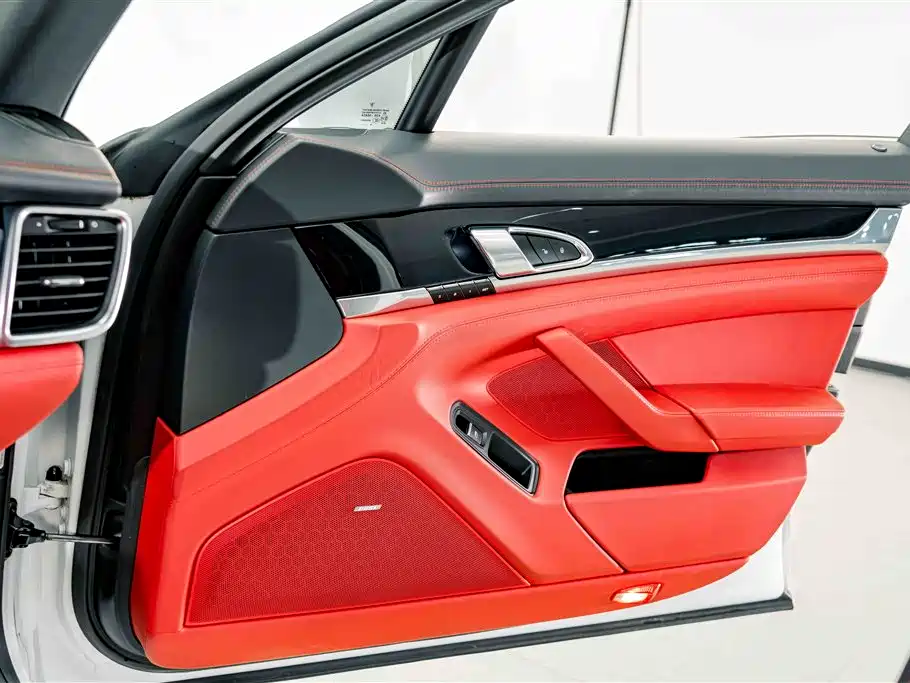 Porsche Panamera 2014 Panamera 4 3.0T фото 14