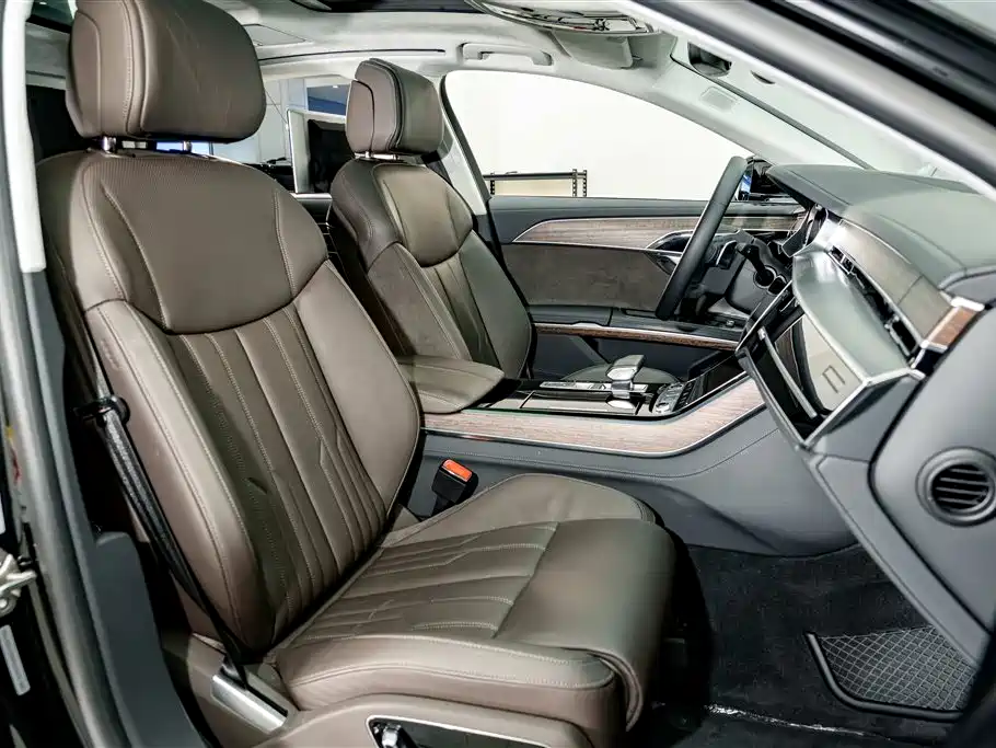 Audi A8 2022 A8L 55 TFSI quattro Premium Collector's Edition фото 21