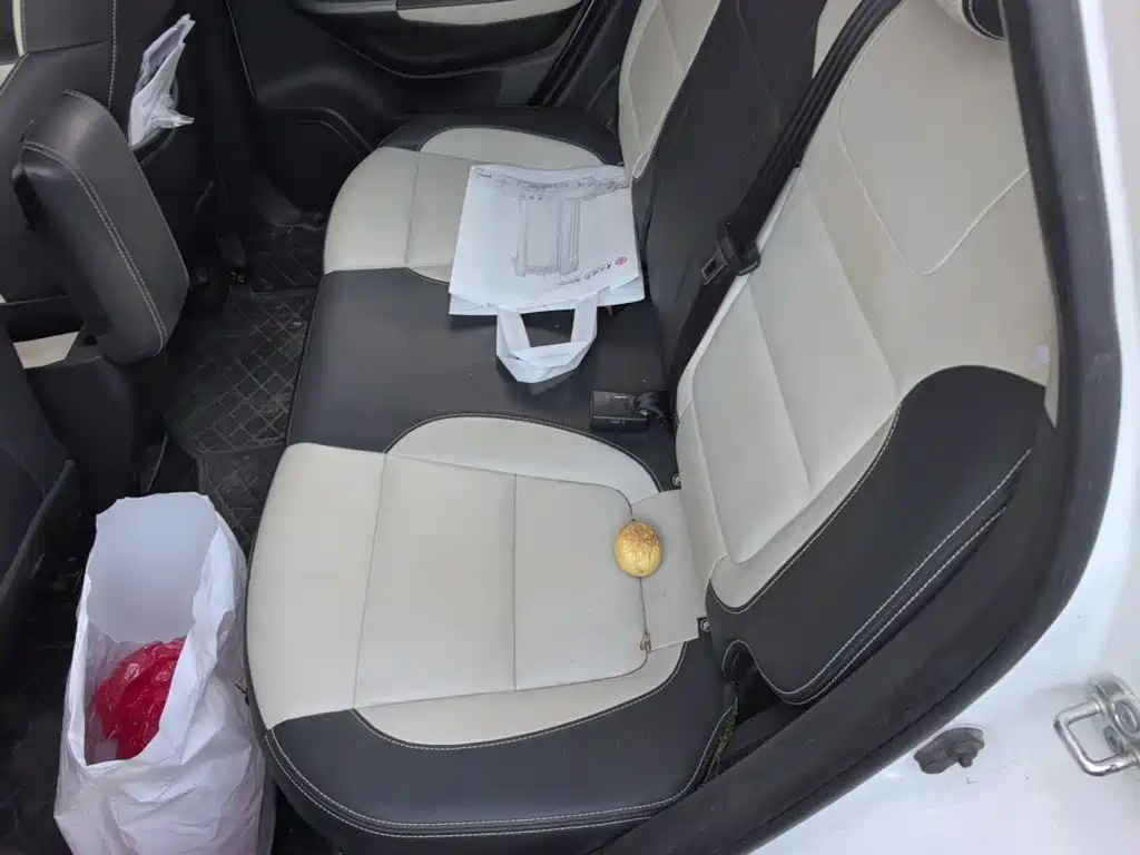Photo 13 - Changan CS35