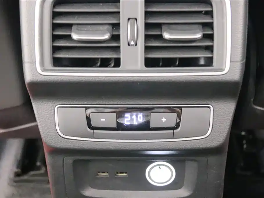 Audi Q5L 2020 45 TFSI Exclusive Fashion фото 17