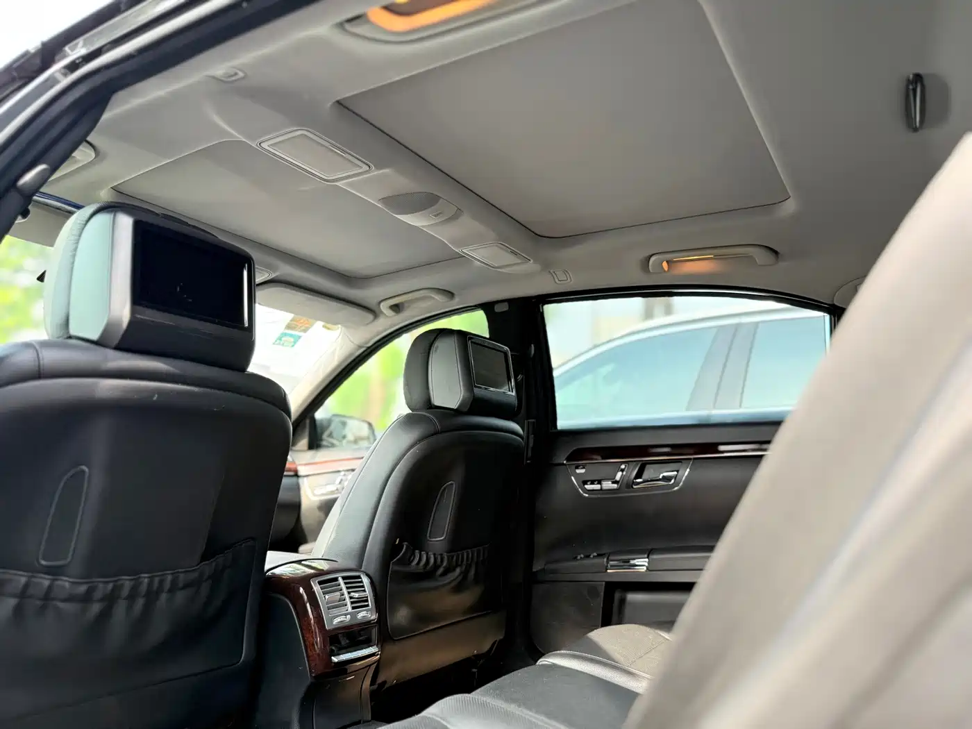 Mercedes-Benz S-Class 2010 S 350 L 4MATIC фото 8