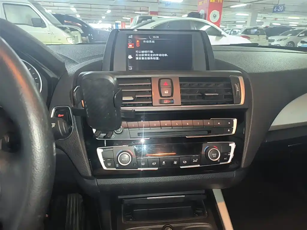 BMW 2 Series (Import) 2015 218i Convertible Coupe фото 13