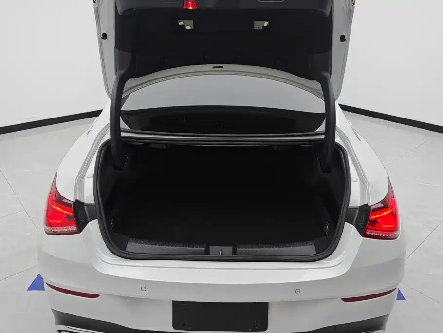Mercedes-Benz CLA (Import) 2020 2020 CLA 200