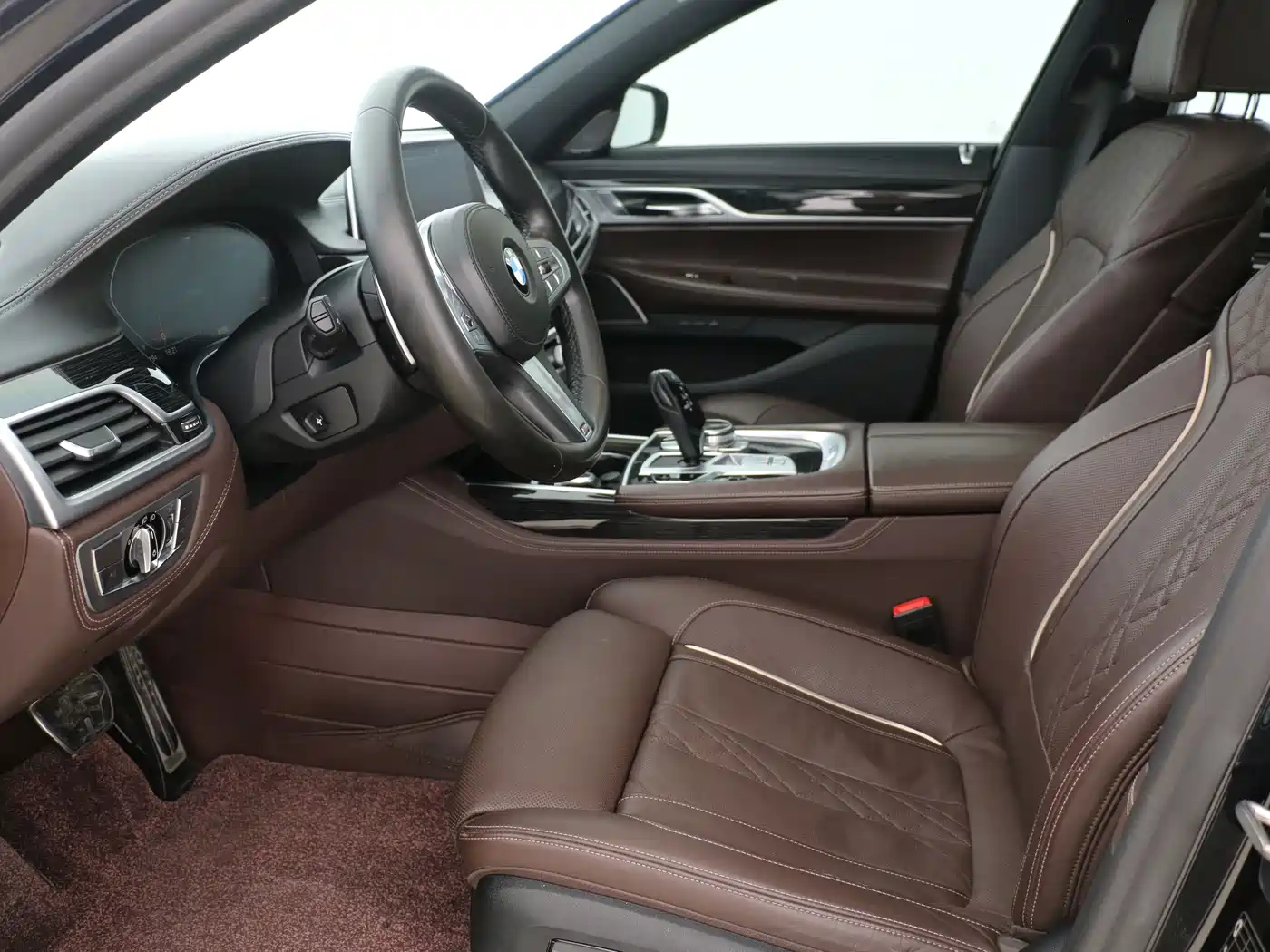BMW 7 Series 2019 730Li M Sport Package фото 10