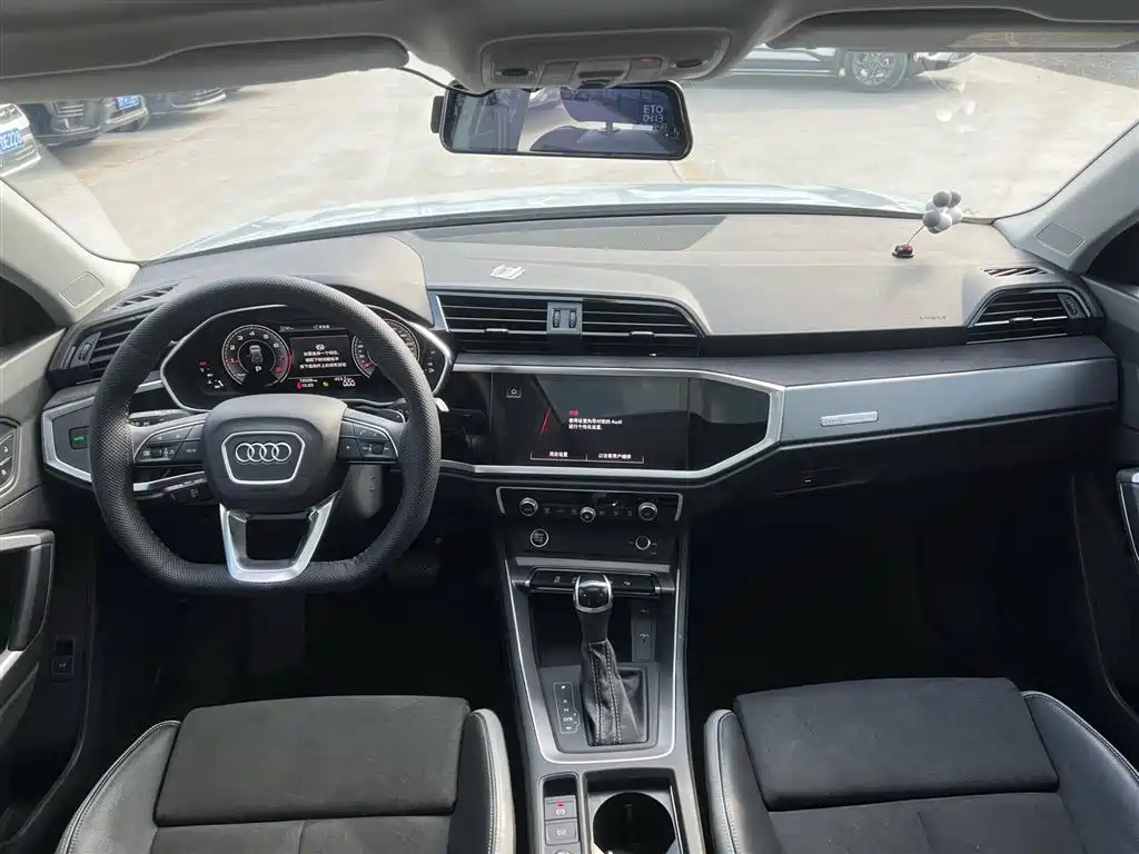 Audi Q3 2022 35 TFSI Fashion Dynamic фото 13