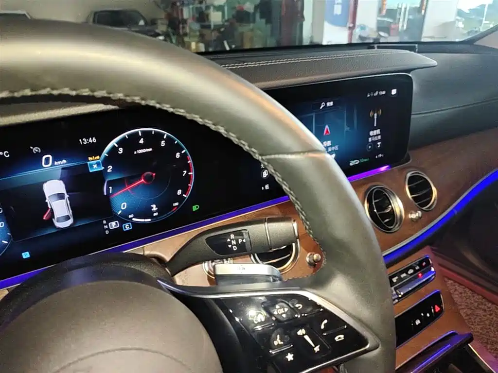 Mercedes-Benz E-Class 2023 E 260 L фото 14