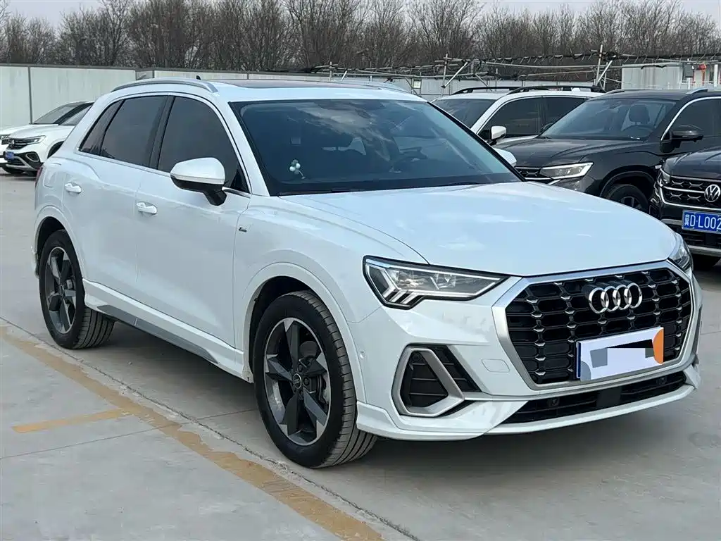 Audi Q3 2022 35 TFSI Fashion Dynamic фото 2