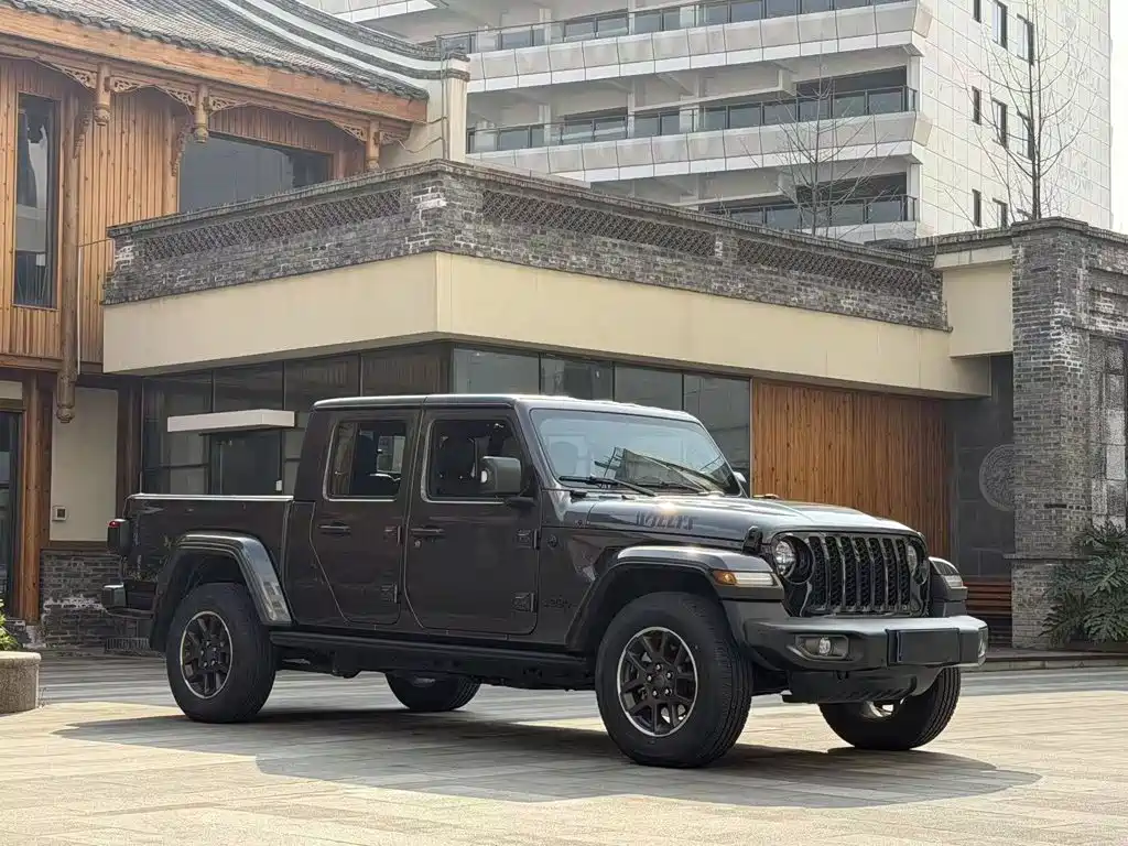 Фото 20 - Jeep Gladiator