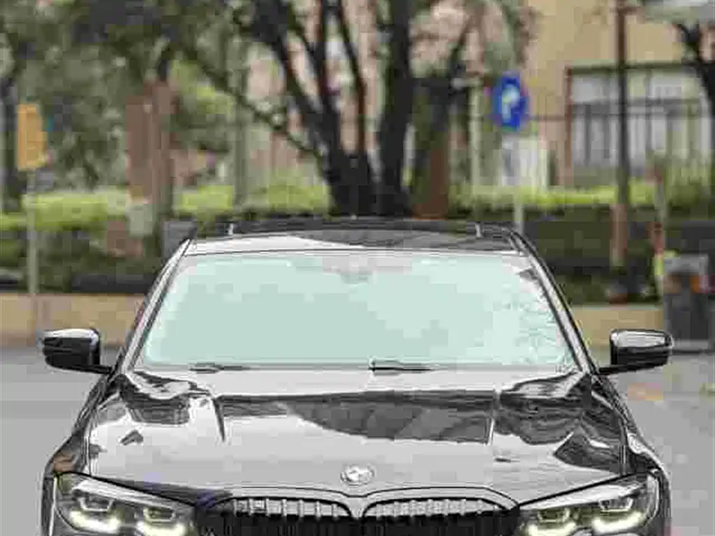 BMW 3 Series 2022 325i M Sport Shadow Edition фото 4