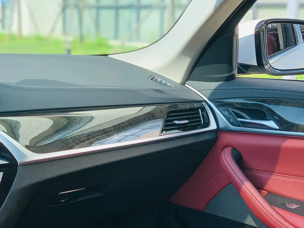 BMW 5 Series, миниатюра 12