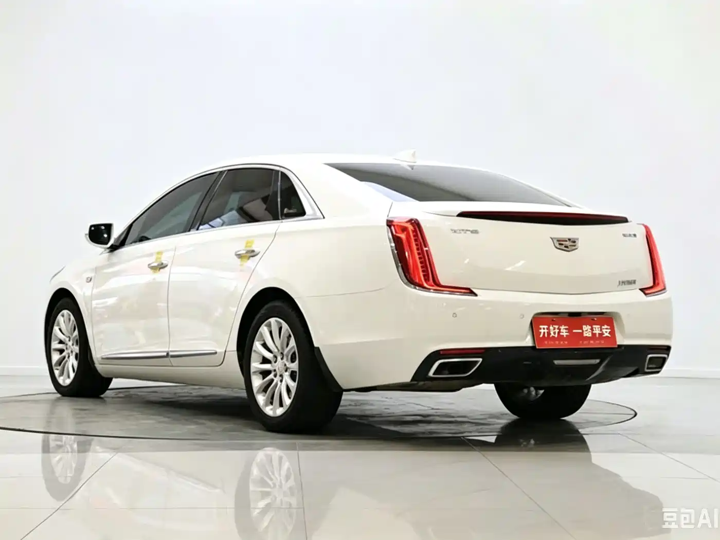 Cadillac XTS 2018 28T Technology фото 4