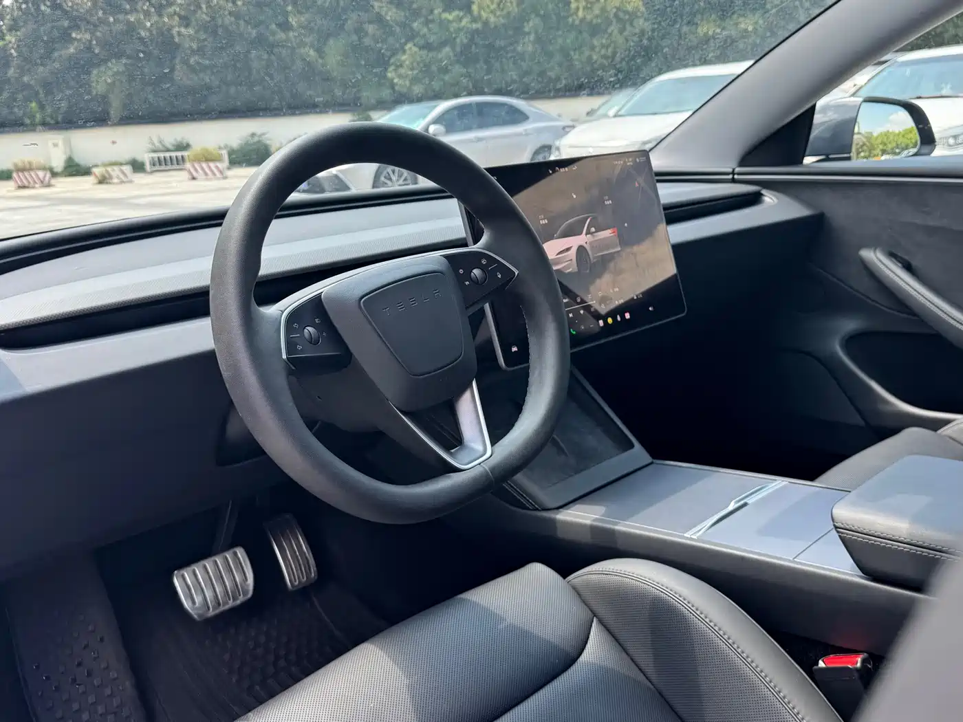 Фото 7 - Tesla Model 3