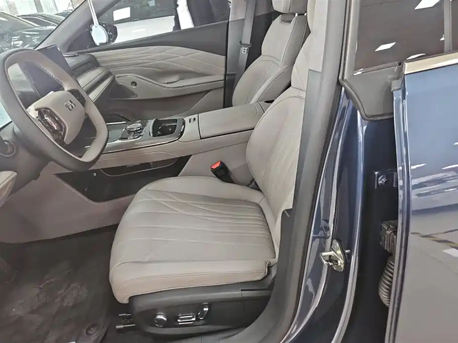 Geely Galaxy Galaxy Xingyao 8 2025 130km EM-P Starship Edition фото 9