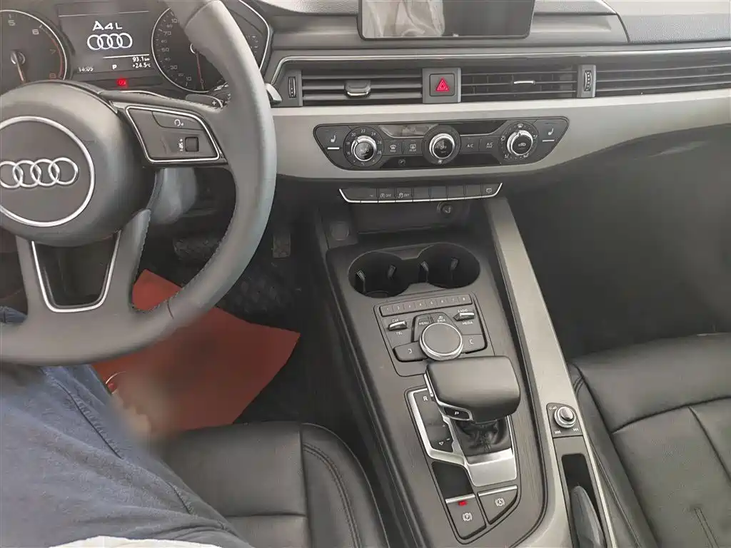 Audi A4L 2017 Plus 40 TFSI Progressive фото 18
