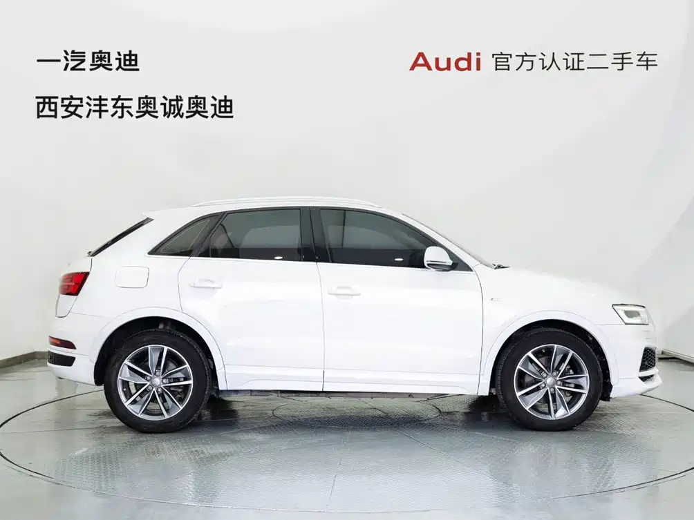 Фото 3 - Audi Q3