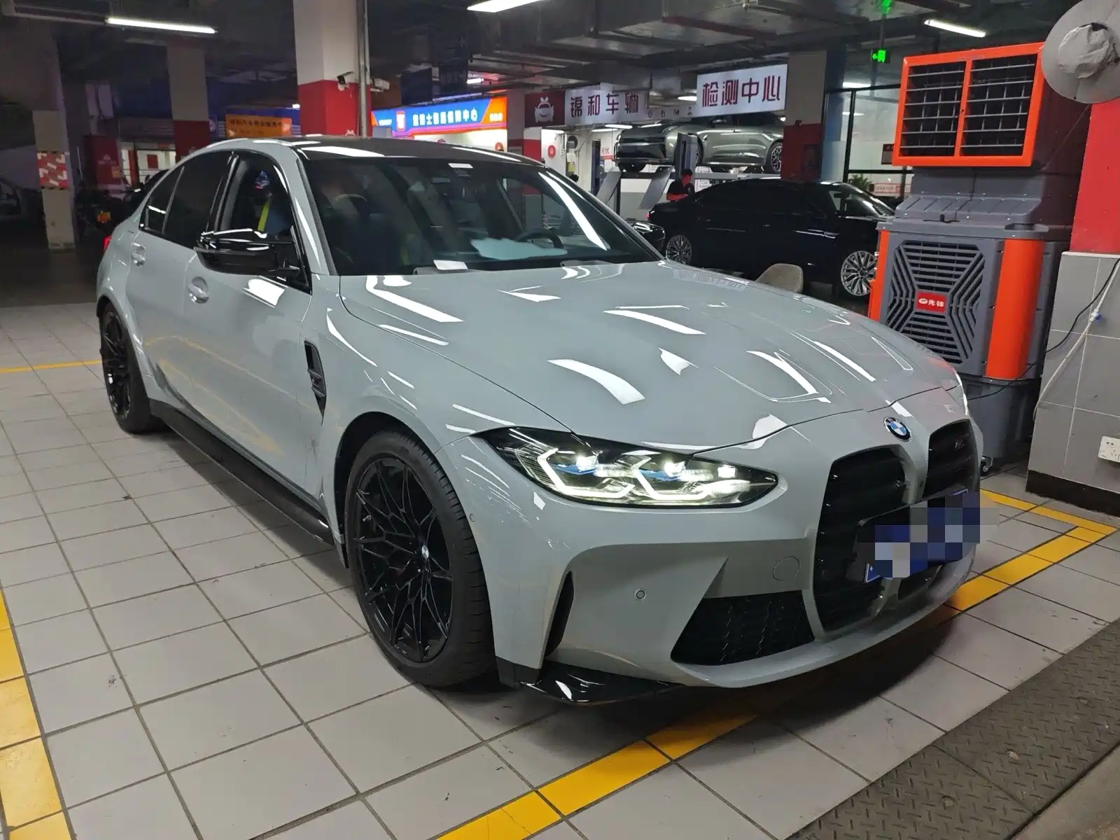 Фото 2 - BMW M3