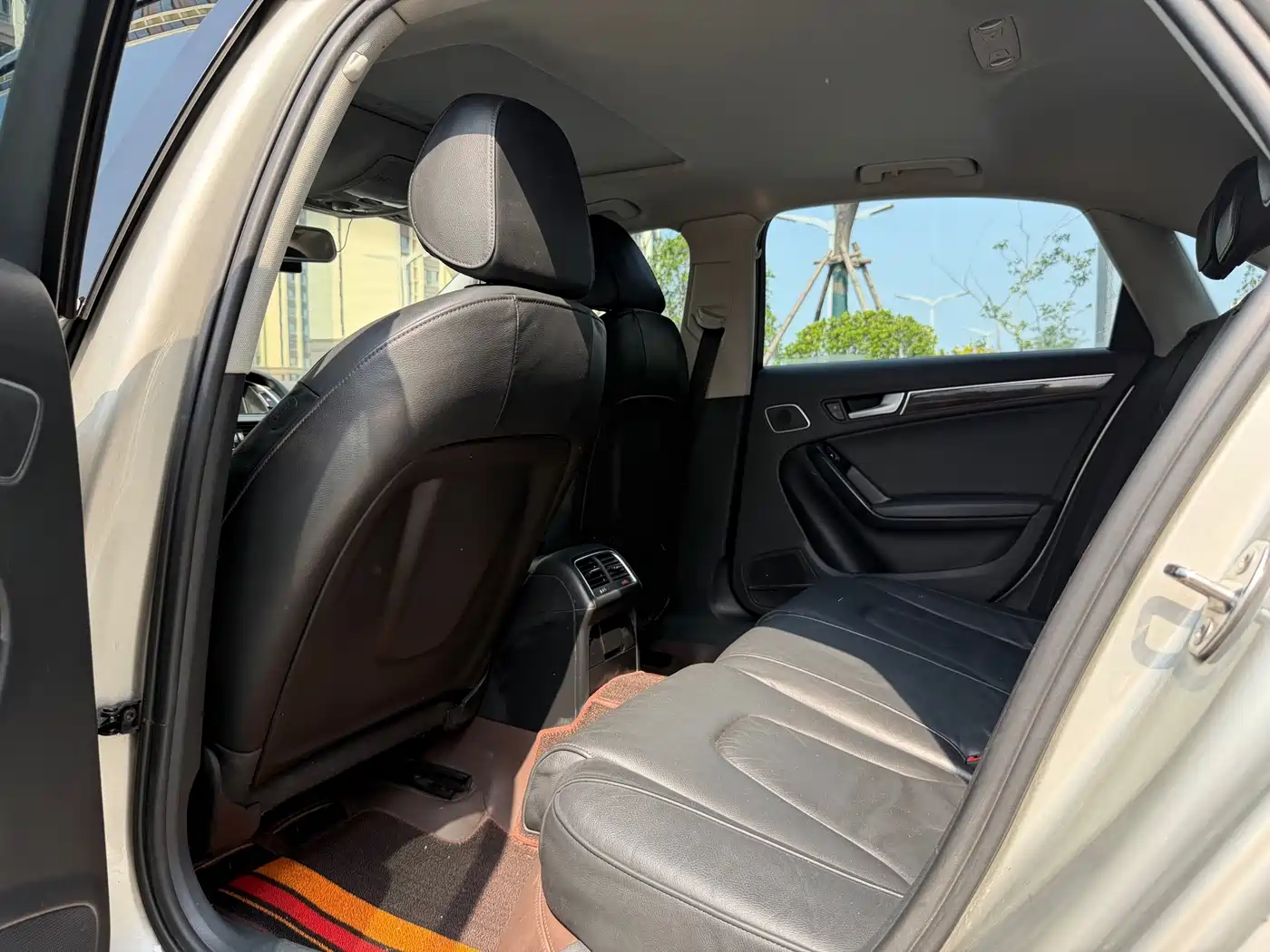 Audi A4L 2015 35 TFSI Auto Comfort фото 8