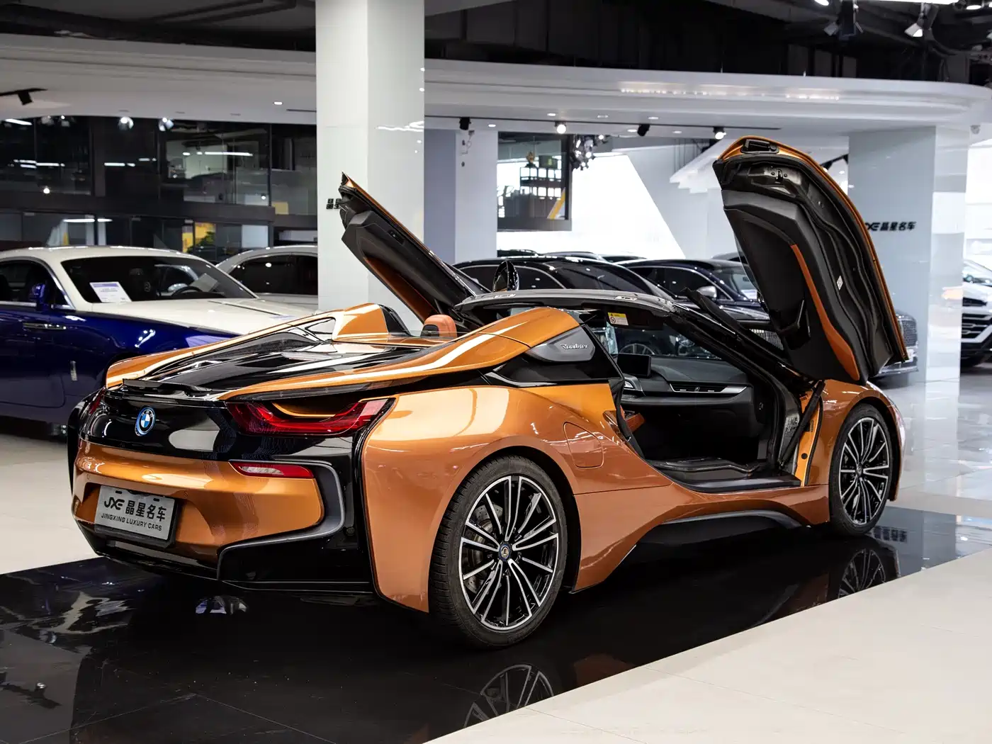 BMW I8