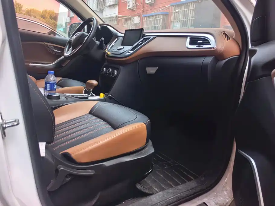 Soueast DX7 2017 2017 1.5T Automatic Luxury