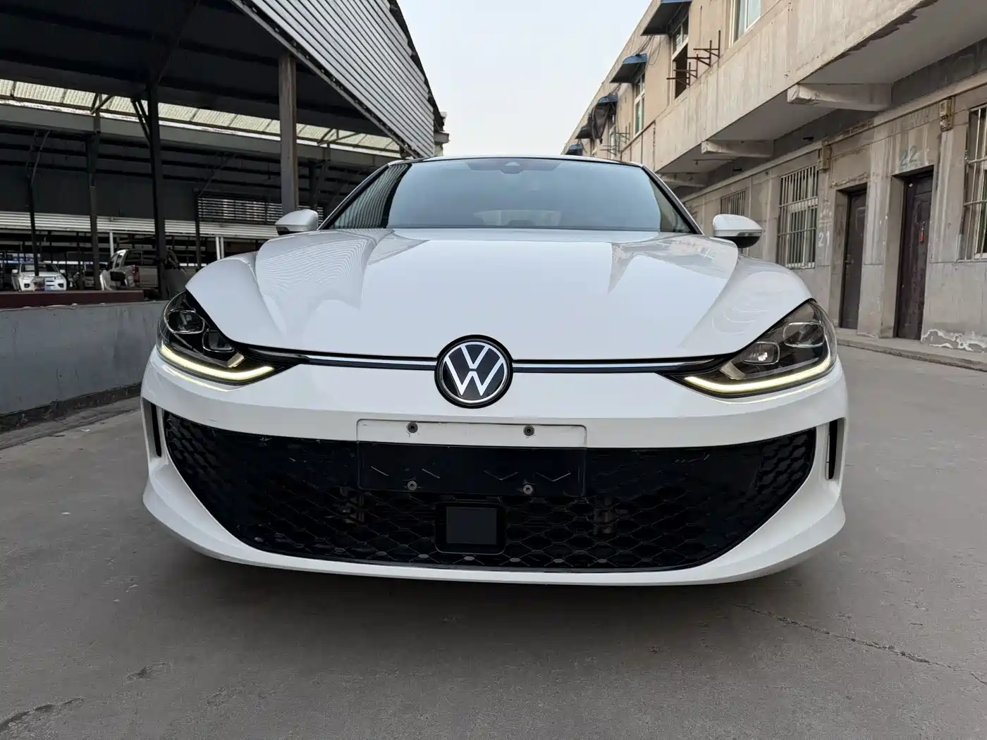 VOLKSWAGEN LINGDU