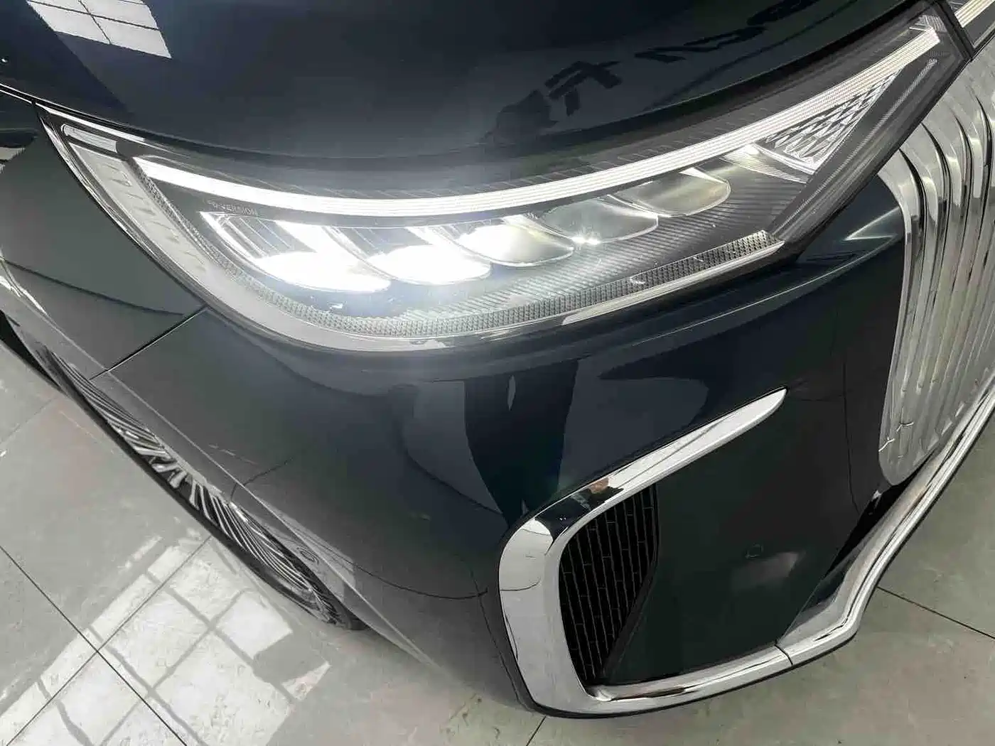 Voyah Auto Voyah Dreamer 2025 PHEV AWD Flagship Kunpeng Edition фото 7