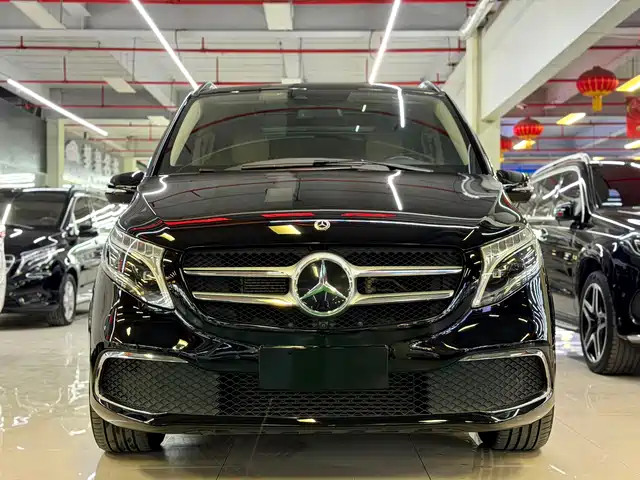 MERCEDES-BENZ V CLASS