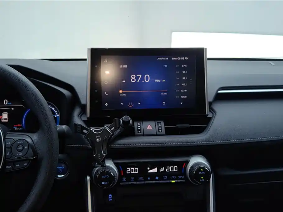Toyota RAV4 Rongfang 2021 Hybrid 2.5L E-CVT Front-wheel Drive Elite Edition фото 13