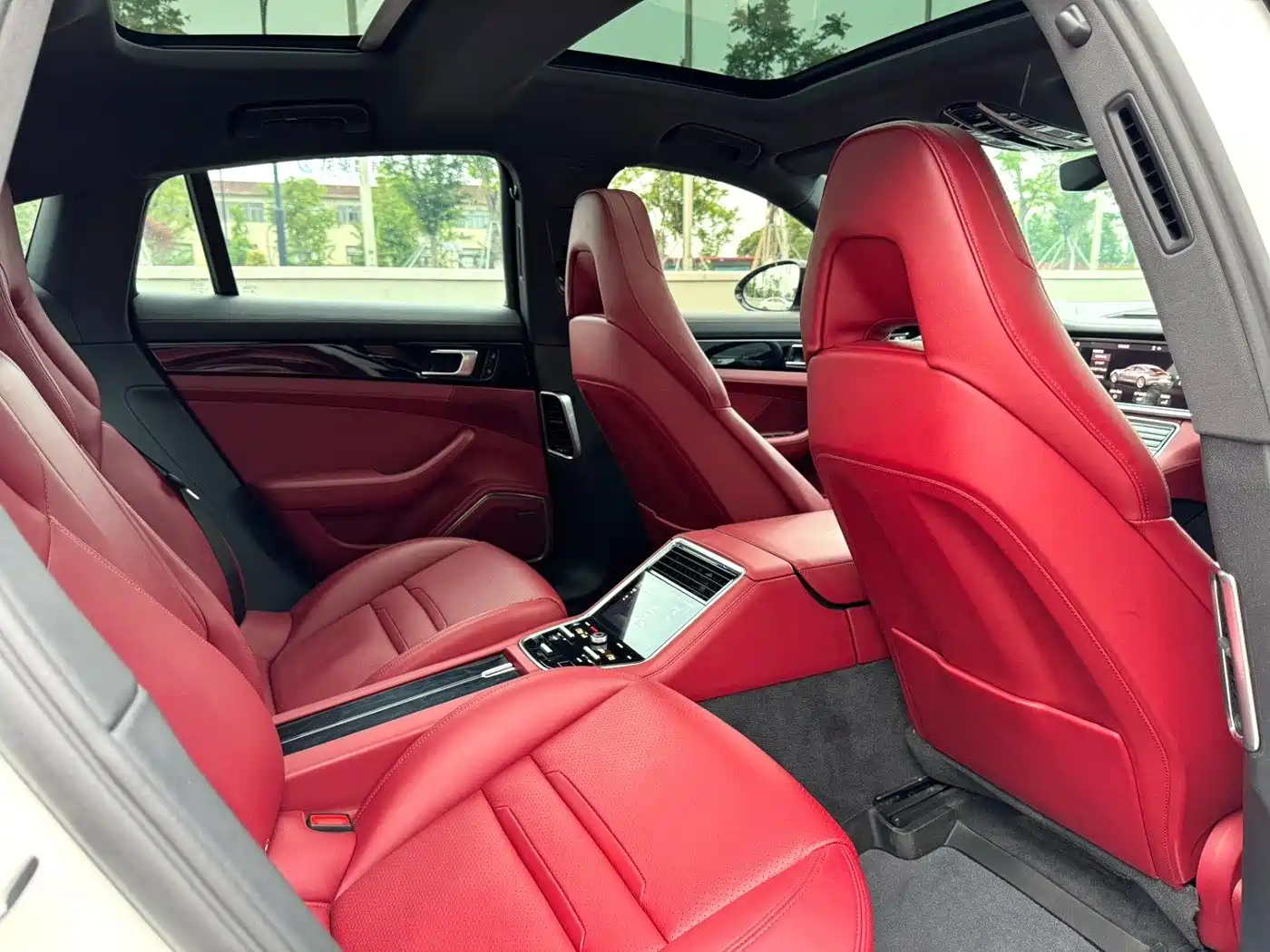 Porsche Panamera 2019 Panamera 4 Sport Turismo 2.9T фото 10