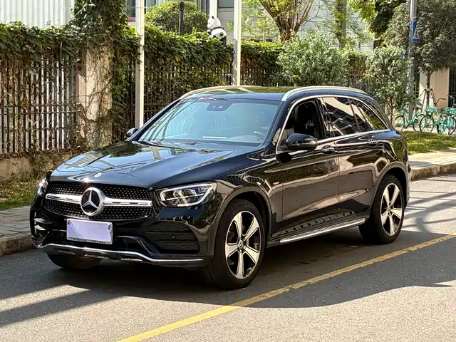 MERCEDES-BENZ GLC