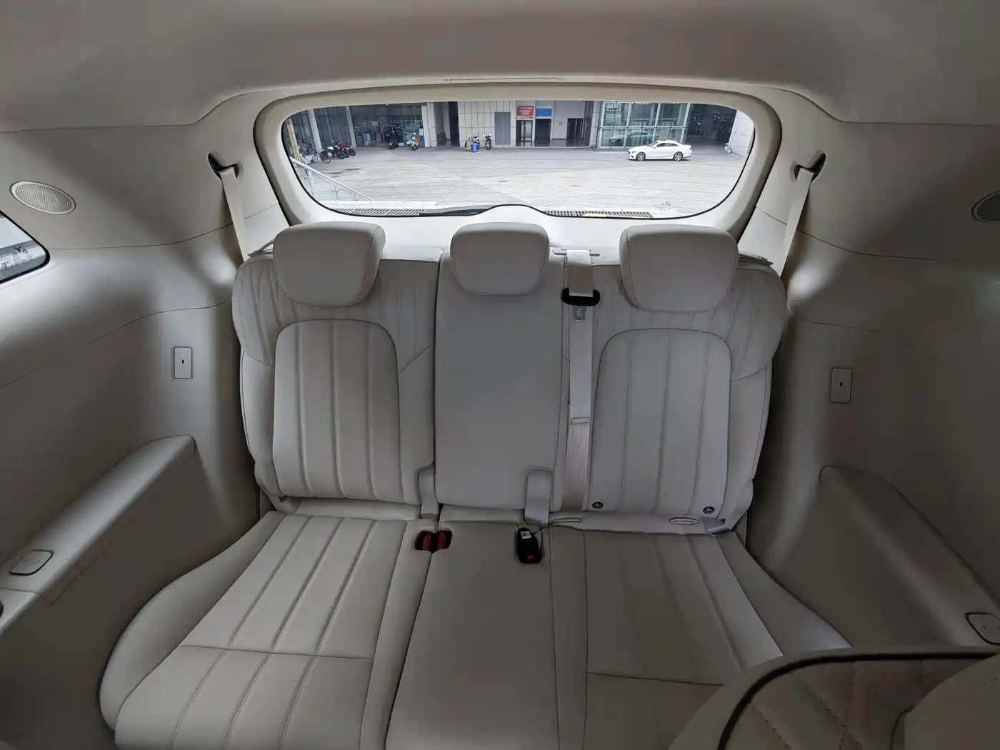 Voyah Auto Voyah Dreamer 2025 PHEV AWD Flagship Kunpeng Edition фото 20