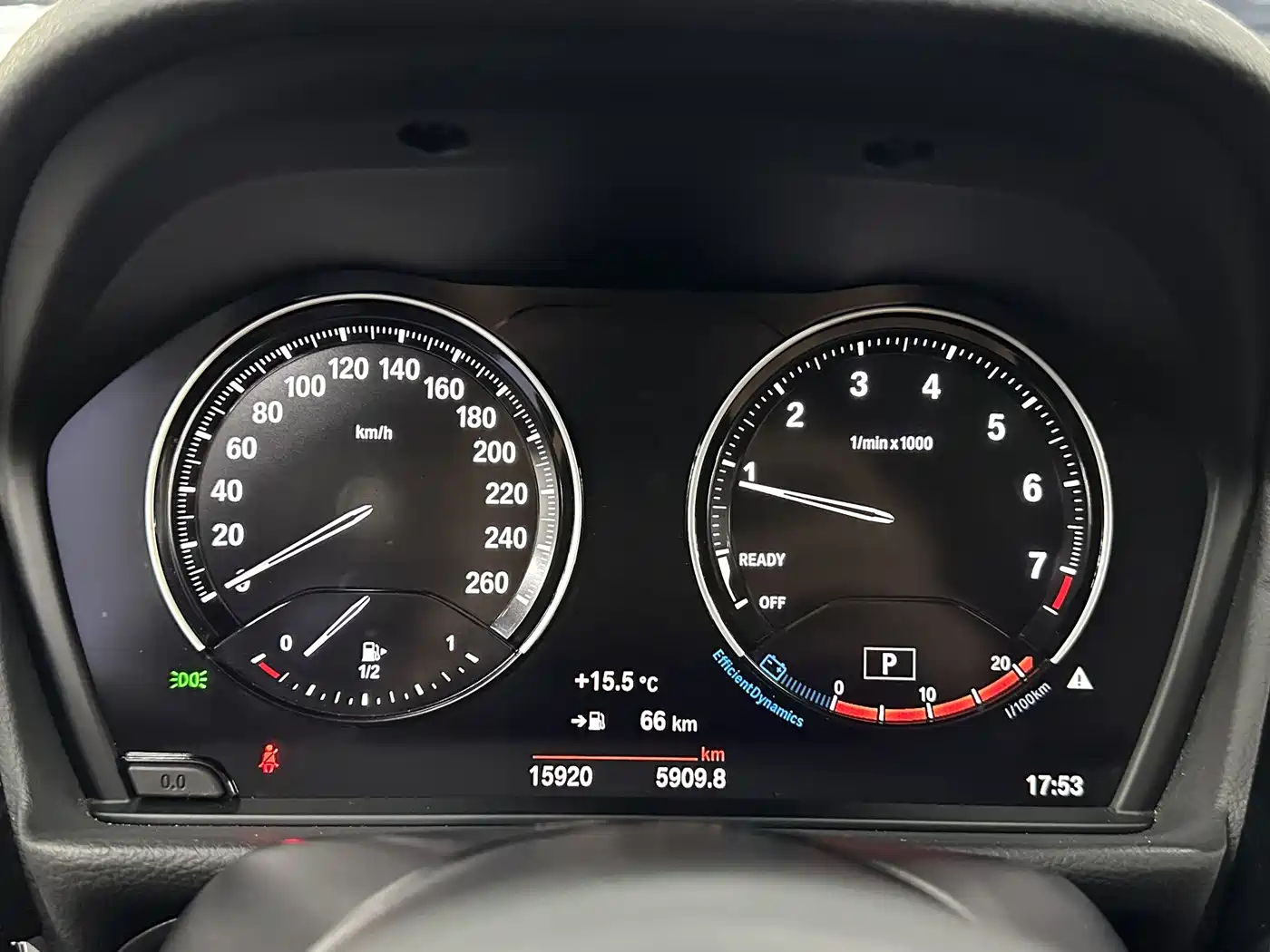 BMW 1 Series 2023 120i M Sport Shadow Edition фото 11