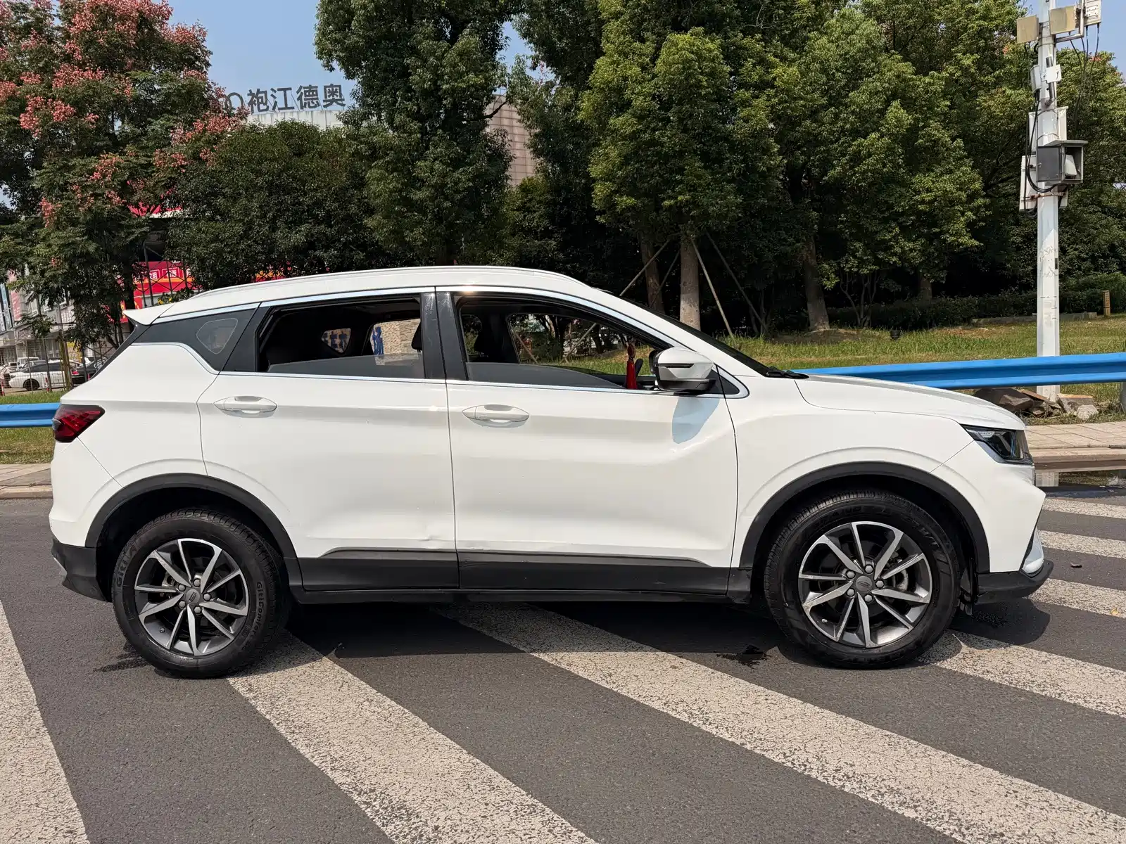 Photo 4 - Geely Coolray