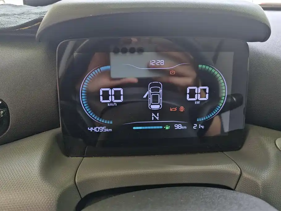 ZERO-RUNNING CAR ZERO RUN T03