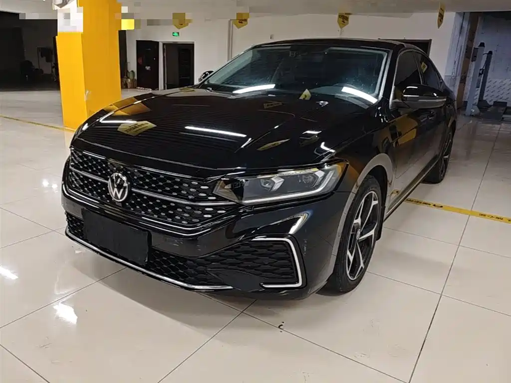 Volkswagen Passat 2024 330TSI Starlight Elite Edition