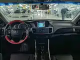 Photo 6 - Honda Accord