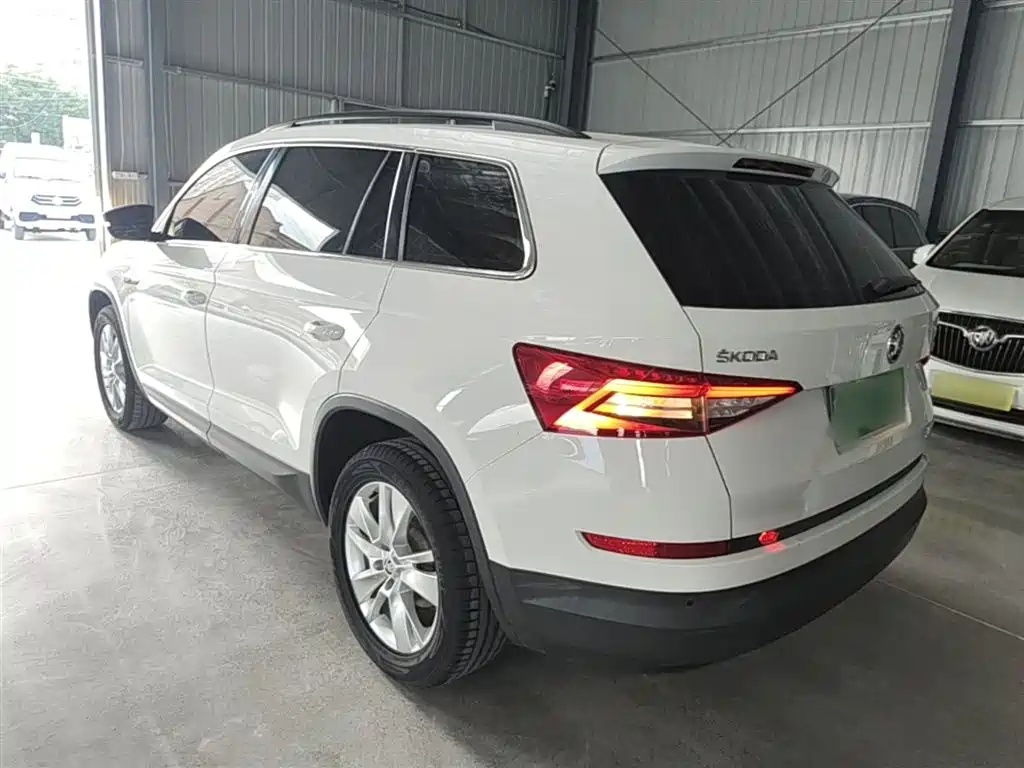 Škoda Kodiaq 2017 TSI330 5-seater 2WD Standard Edition фото 5
