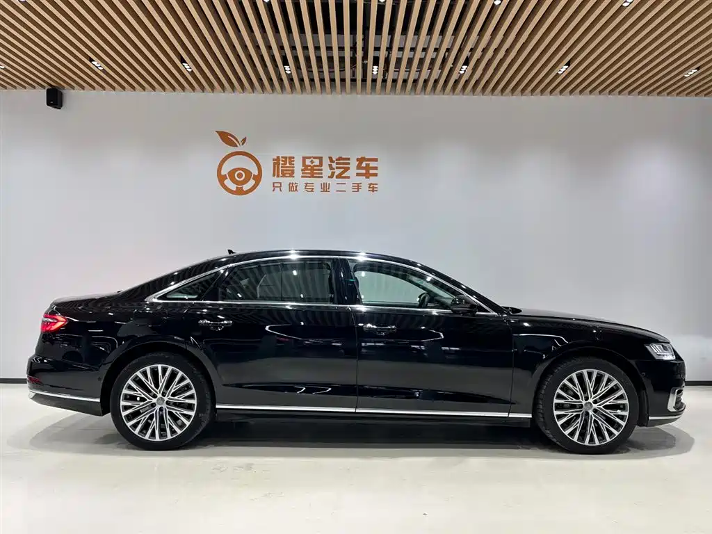 Audi A8 2019 Plus A8L 55 TFSI quattro Luxury фото 3