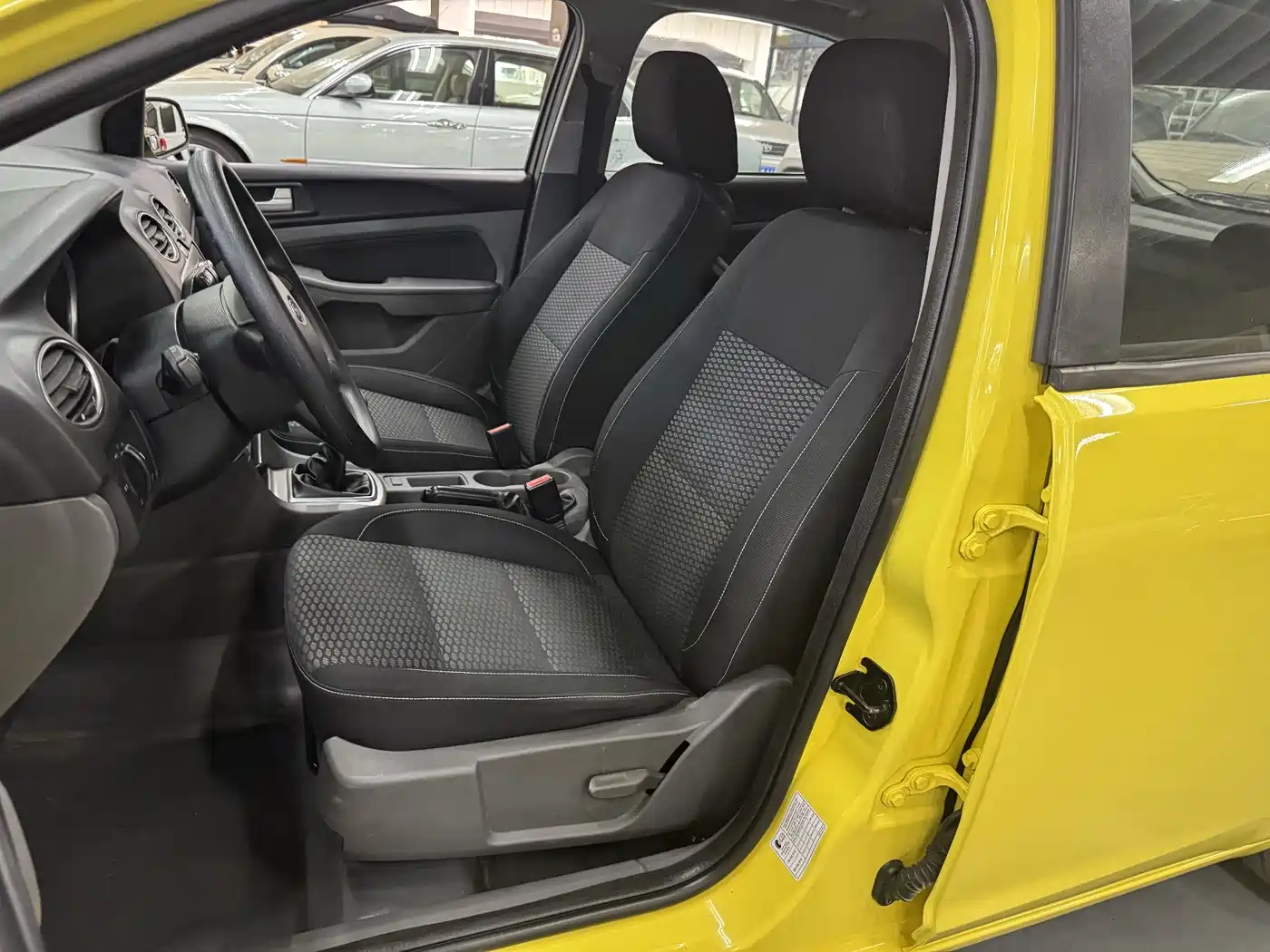 Photo 14 - Ford Focus