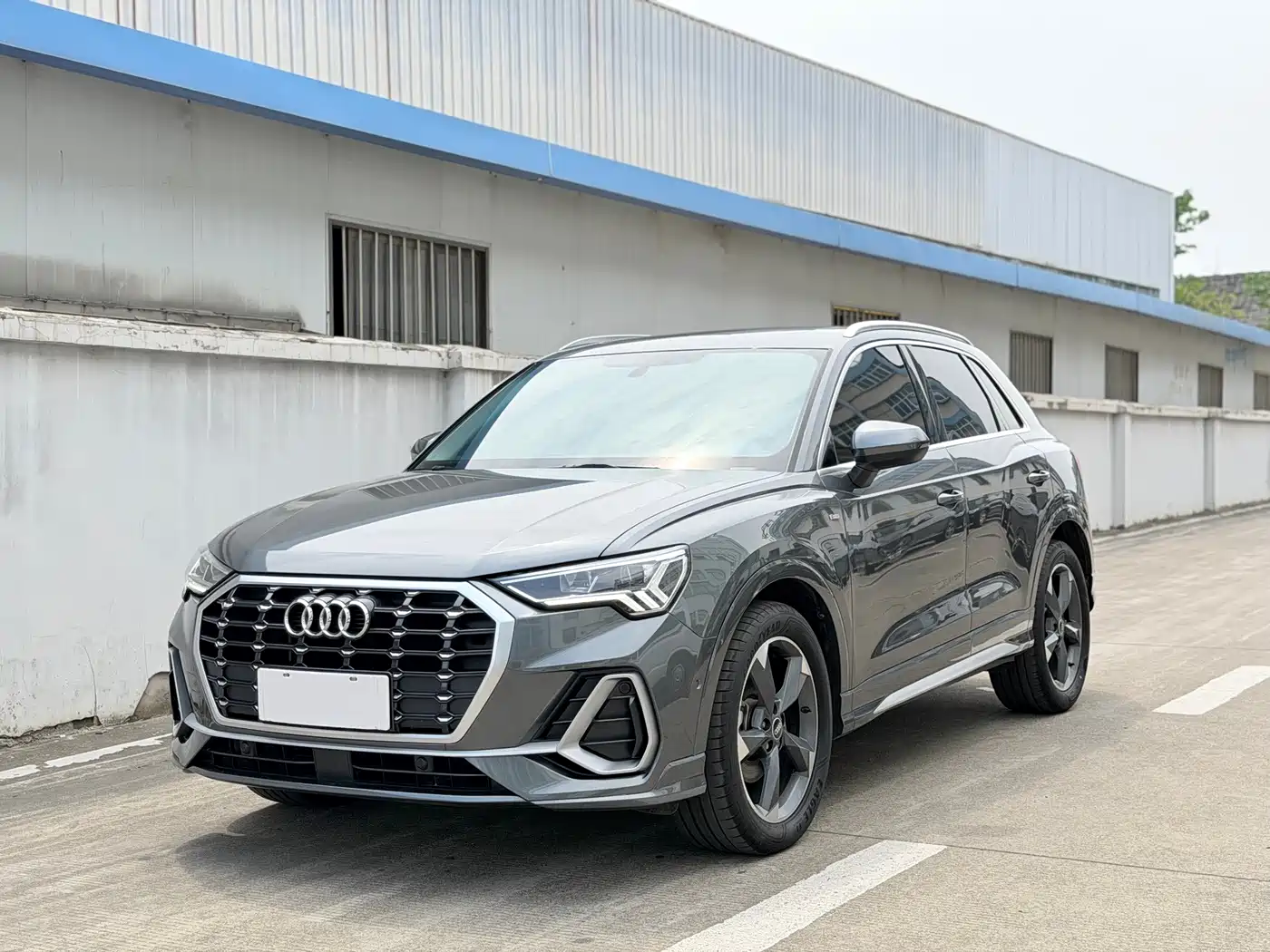 Фото 1 - Audi Q3