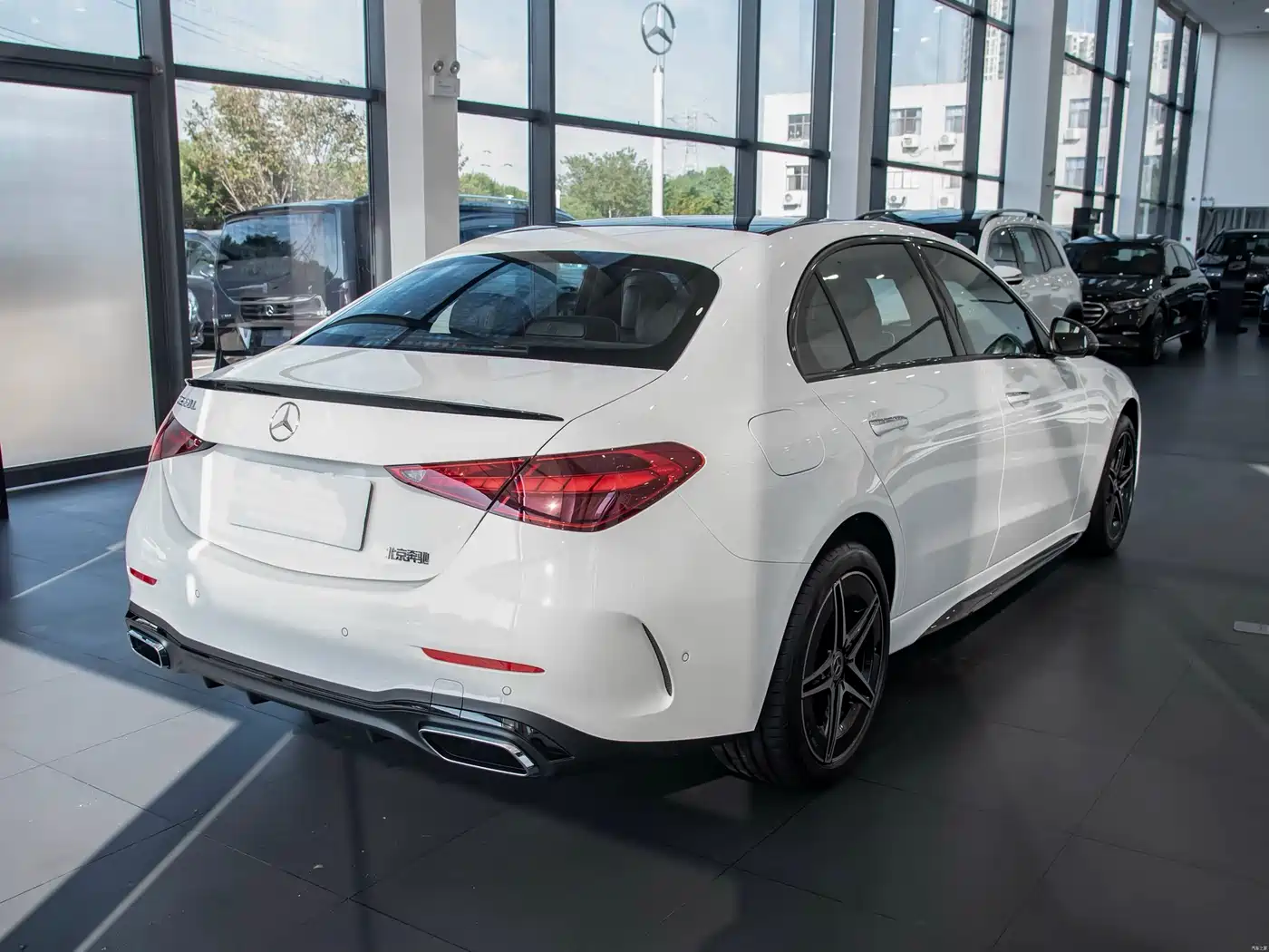 Mercedes-Benz C-Class 2025 C 260 L Night Sport Edition фото 9