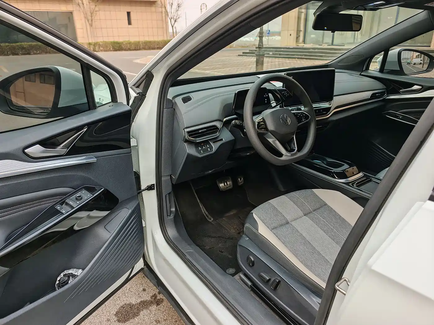 VOLKSWAGEN ID.4 CROZZ