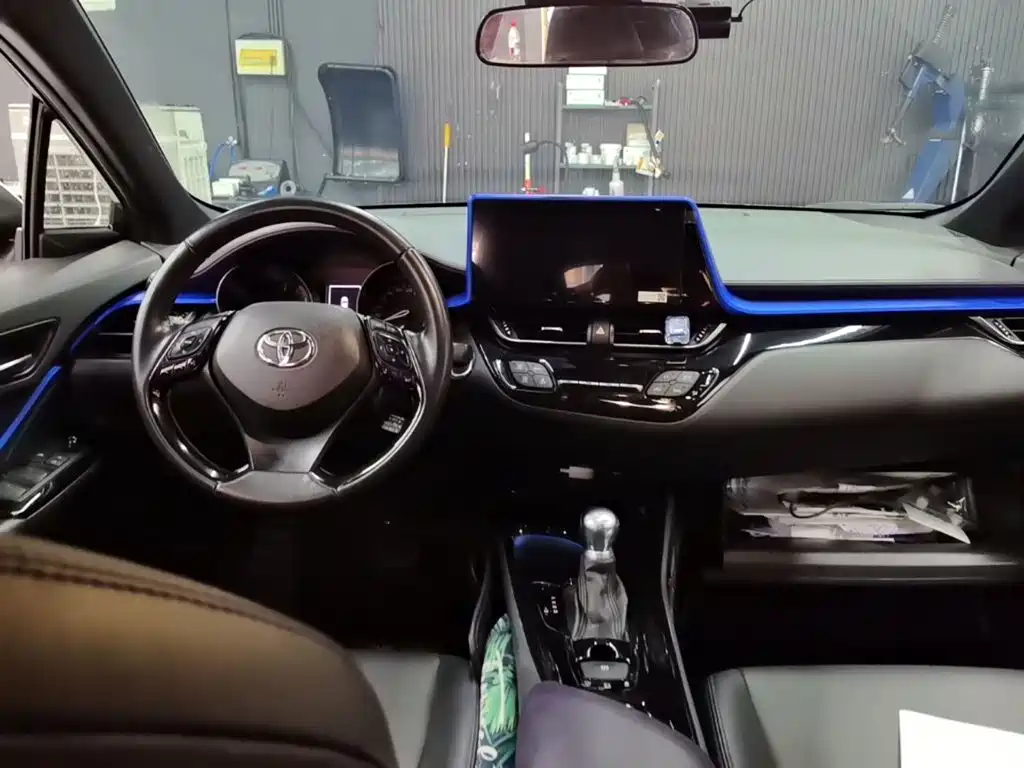 Toyota C-HR 2020 2020 Model 2.0L Luxury