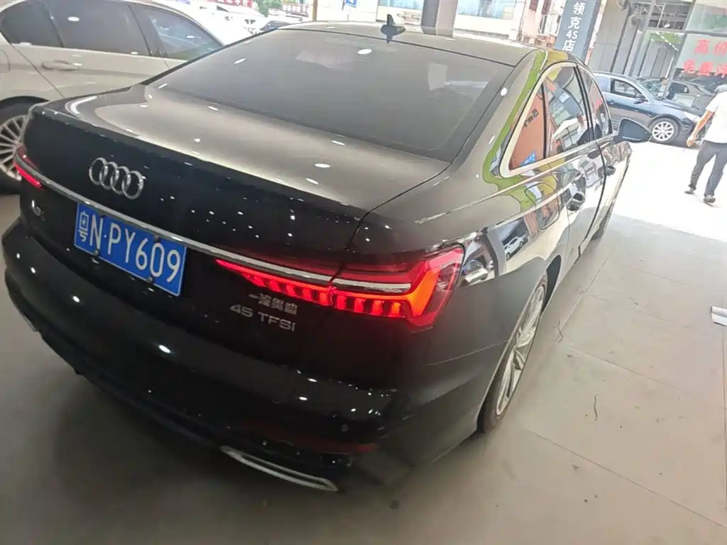 Audi A6L 2021 45 TFSI Exclusive Sport фото 12