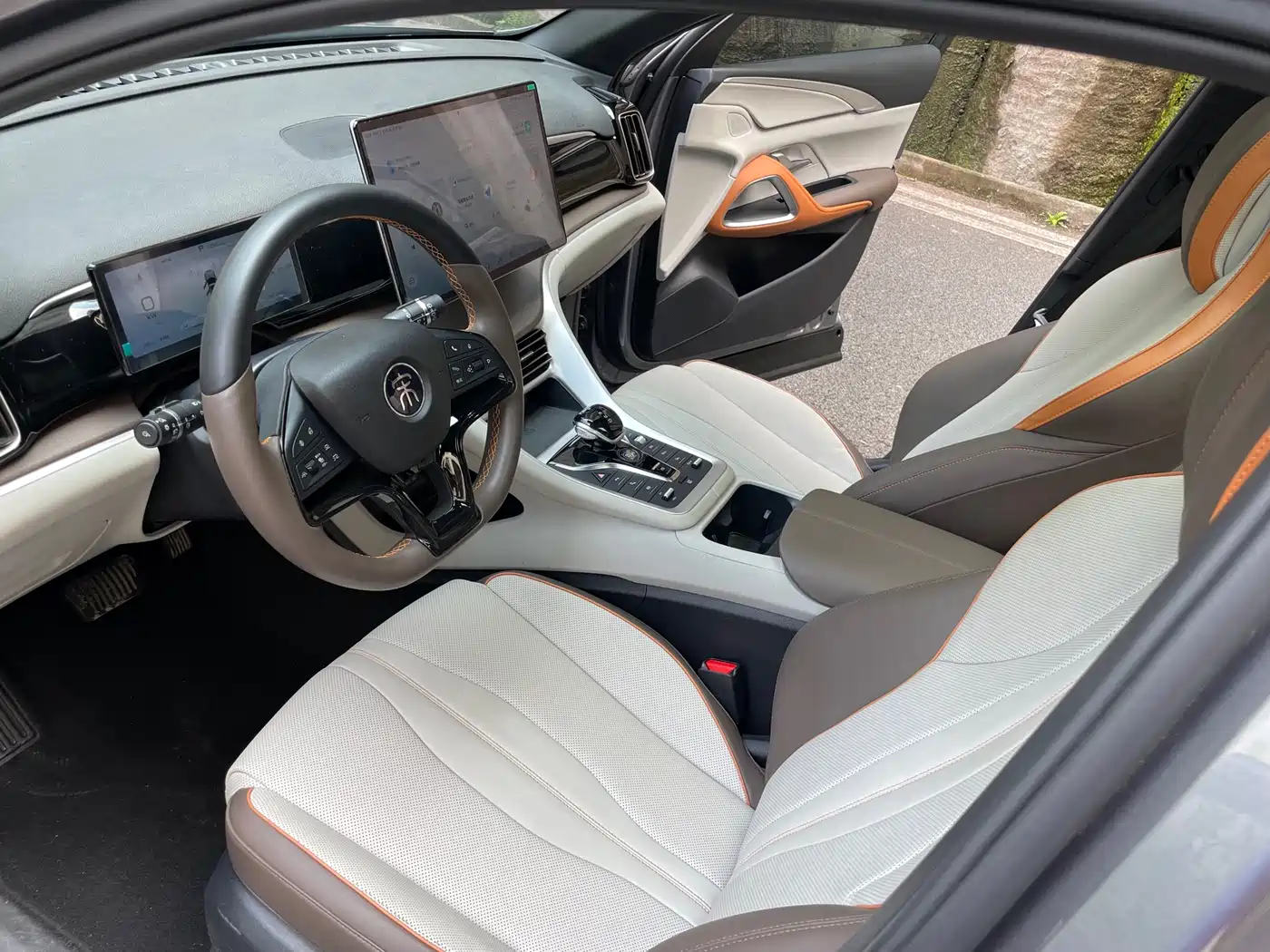 BYD Song Pro New Energy 2023 Champion Edition DM-i 110KM Surpassing Type фото 11